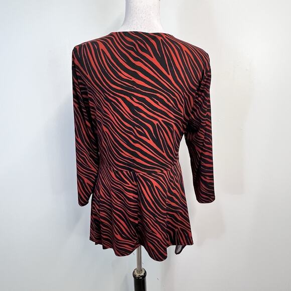 Chaus New York Tunic Top size Extra Large Dark Red Black Stripes Slinky Stretch - Picture 6 of 7